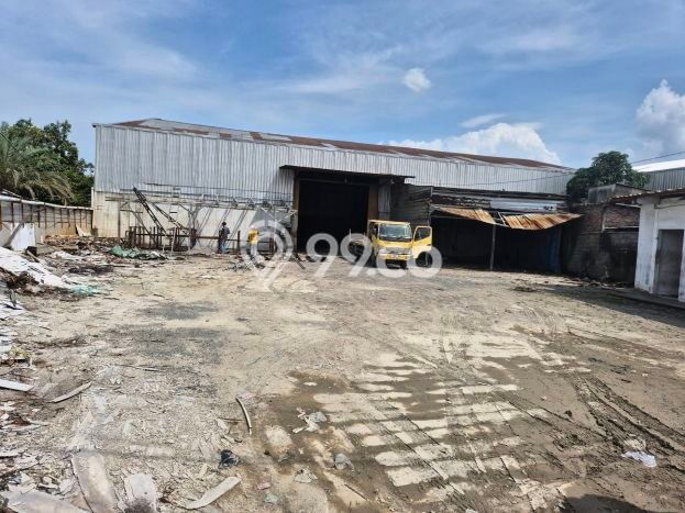 Unit Gudang Disewa Lokasi Genuk, Semarang Spesifikasi Luas Bangunan 1500m2 Unit Gudang Disewa Lokasi Genuk, Semarang Spesifikasi Luas Bangunan 1500m2