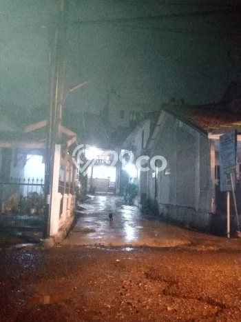 Jarang Ada! Rumah Sewa 2 Kamar Bagus Siap Huni Gunung Batu Jarang Ada! Rumah Sewa 2 Kamar Bagus Siap Huni Gunung Batu