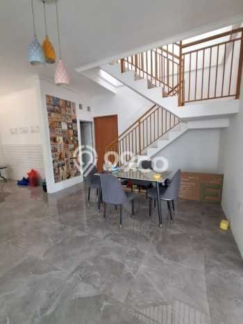 Rumah di Sektor 9-Bintaro, 5 KT, Dekat Rumah Sakit, Luas 160m2m² LB 120m2m² Rumah di Sektor 9-Bintaro, 5 KT, Dekat Rumah Sakit, Luas 160m2m² LB 120m2m²