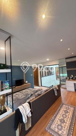 Siap Huni Rumah Mewah 5 Kamar di Pesanggrahan Dekat ke Mana Saja Siap Huni Rumah Mewah 5 Kamar di Pesanggrahan Dekat ke Mana Saja