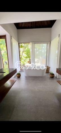 LOKASI TERBAIK! Vila Kawasan , Dimensi 1240m2m², Lokasi Premium dengan jalan mudah LOKASI TERBAIK! Vila Kawasan , Dimensi 1240m2m², Lokasi Premium dengan jalan mudah