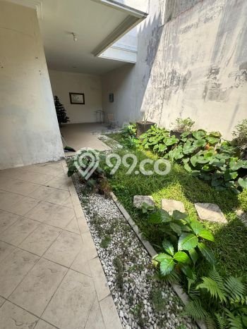 Rumah Luas Tanah 360m2m² di , Surabaya - Lokasi Strategis Rumah Luas Tanah 360m2m² di , Surabaya - Lokasi Strategis