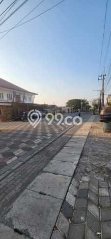 Unit Ruko Dijual di Surabaya LT 54m2 & LB 108m2 Unit Ruko Dijual di Surabaya LT 54m2 & LB 108m2