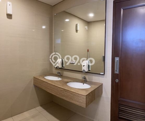 For Rent Kantor Strategis Kawasan Senen, Luas 135m², Area Utama For Rent Kantor Strategis Kawasan Senen, Luas 135m², Area Utama
