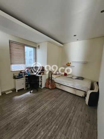 For Sale! Luxury House LT 360m2 Desain Elegan di Kemandoran For Sale! Luxury House LT 360m2 Desain Elegan di Kemandoran