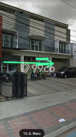 For Rent Ruko di , Luas 337m2m², Lokasi Komersial For Rent Ruko di , Luas 337m2m², Lokasi Komersial