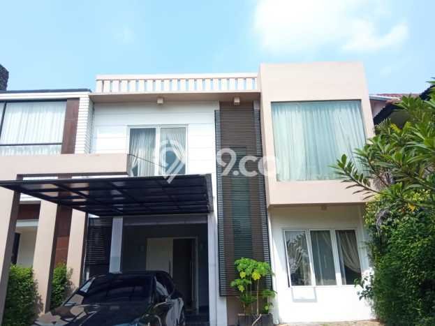 For Sale! Luxury House LT 360m2 Desain Elegan di Kemandoran For Sale! Luxury House LT 360m2 Desain Elegan di Kemandoran