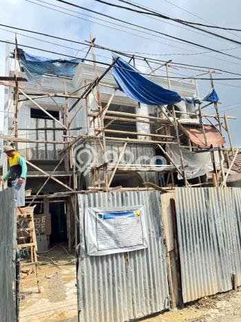 Hunian Eksklusif Siap Huni LT 180m2 di BSD, Tangerang Selatan Hunian Eksklusif Siap Huni LT 180m2 di BSD, Tangerang Selatan