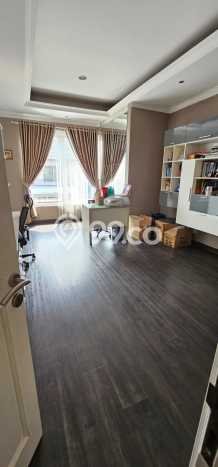 For Sale! Luxury House LT 360m2 Desain Elegan di Kemandoran For Sale! Luxury House LT 360m2 Desain Elegan di Kemandoran