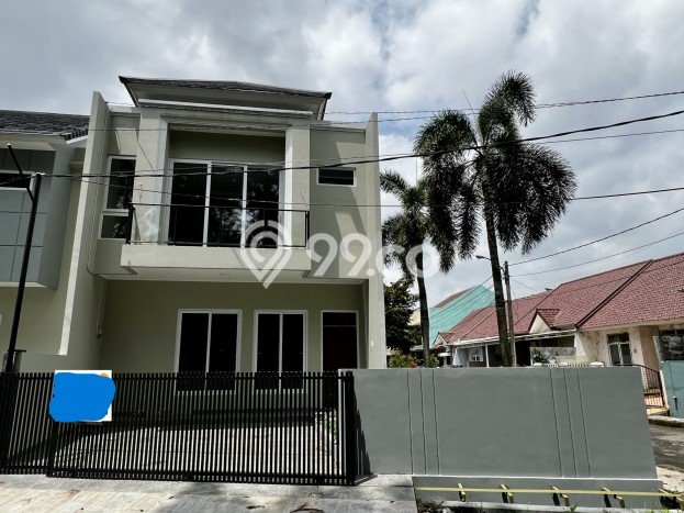 Rumah Elit Modern Tanpa Renovasi di Serpong Regency Melati Mas Tangerang Selatan Rumah Elit Modern Tanpa Renovasi di Serpong Regency Melati Mas Tangerang Selatan
