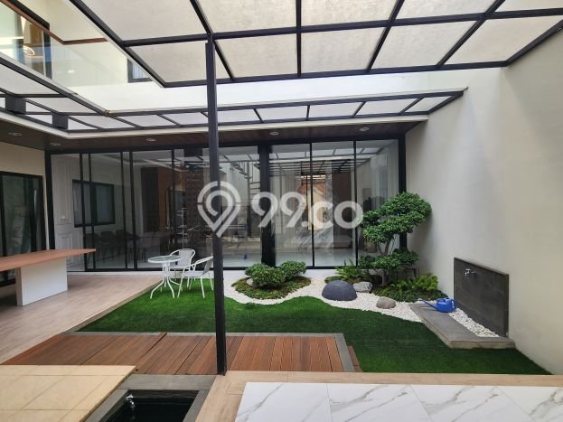 Dijual Rumah Luas Megah Dengan View Cantik di Summarecon Bandung, Bandung Dijual Rumah Luas Megah Dengan View Cantik di Summarecon Bandung, Bandung