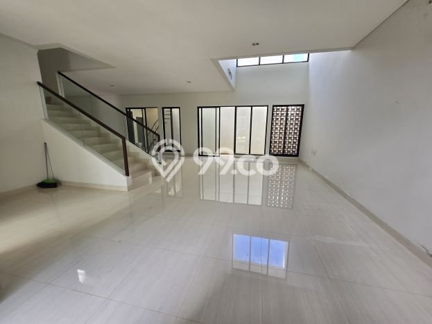 Jual Rumah Mewah Elegan Dengan View Cantik di Summarecon Bandung, Bandung Jual Rumah Mewah Elegan Dengan View Cantik di Summarecon Bandung, Bandung