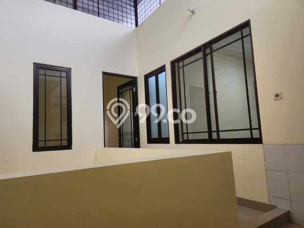 Disewakan Rumah Harga Terjangkau di Green Lake City Jakarta Barat Punya 3 Kamar Tidur Disewakan Rumah Harga Terjangkau di Green Lake City Jakarta Barat Punya 3 Kamar Tidur