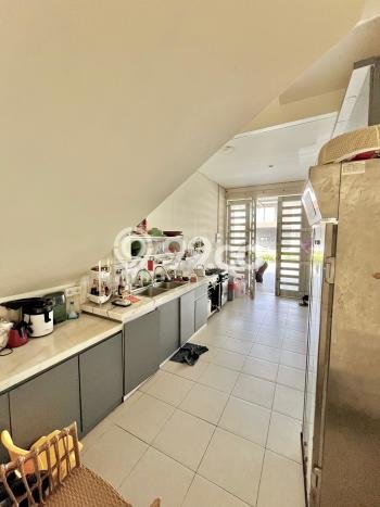 Jual Rumah Mewah Elegan Dengan View Eksklusif di Citraland, Surabaya Jual Rumah Mewah Elegan Dengan View Eksklusif di Citraland, Surabaya