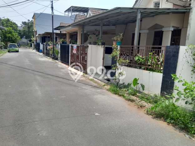 Dijual Cepat Rumah Favorit Siap Huni LB 100m2 di Tangerang, Tangerang Dijual Cepat Rumah Favorit Siap Huni LB 100m2 di Tangerang, Tangerang