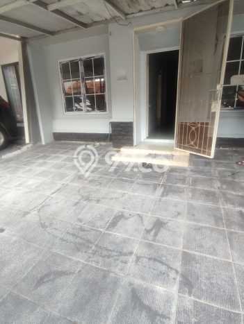 Disewakan! Rumah 3 Kamar Tidur &
2 Kamar Mandi di Lippo Karawaci, Tangerang Disewakan! Rumah 3 Kamar Tidur &
2 Kamar Mandi di Lippo Karawaci, Tangerang
