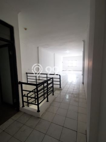 FOR RENT! Ruko di Modernland Cocok untuk Bisnis 104m2 FOR RENT! Ruko di Modernland Cocok untuk Bisnis 104m2
