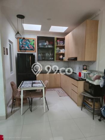 Jual Rumah Strategis Bagus Punya 3 KT di BSD Tangerang Selatan SHM Jual Rumah Strategis Bagus Punya 3 KT di BSD Tangerang Selatan SHM