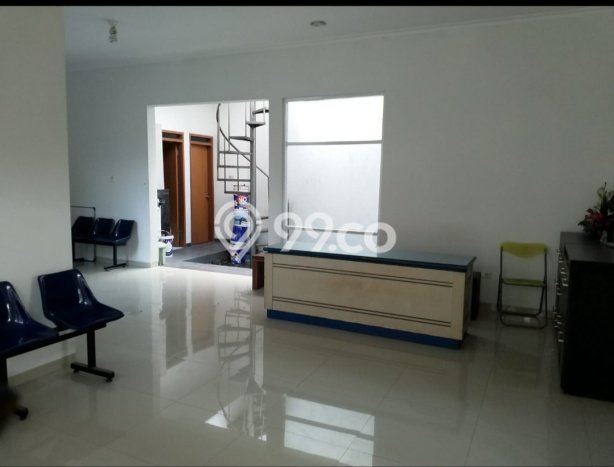 Ready to Use! Luxury House LT 200m2 Desain Modern di Mekar Wangi Ready to Use! Luxury House LT 200m2 Desain Modern di Mekar Wangi