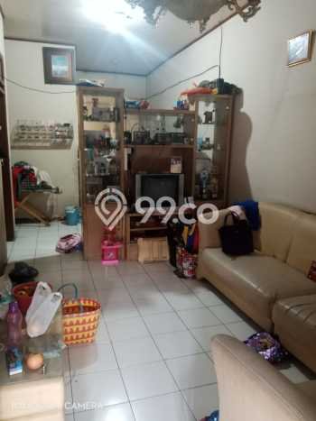 Rumah Luas Asri 3 KT Siap Pakai di Taman Holis Indah Bandung Rumah Luas Asri 3 KT Siap Pakai di Taman Holis Indah Bandung