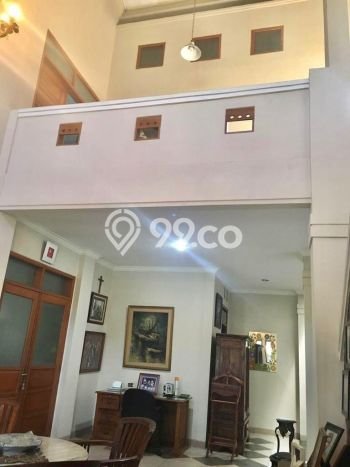 Rumah Mewah LB 400m2 Siap Huni Desain Elegan di Turangga, Bandung Rumah Mewah LB 400m2 Siap Huni Desain Elegan di Turangga, Bandung