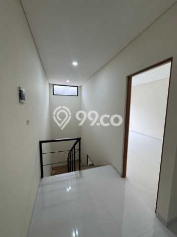 Jual Rumah Eksklusif 3 KT di Kopo Permai, Bandung Jual Rumah Eksklusif 3 KT di Kopo Permai, Bandung