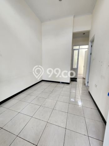 Jual Rumah Eksklusif 2 KT di Taman Kopo Indah, Bandung Jual Rumah Eksklusif 2 KT di Taman Kopo Indah, Bandung