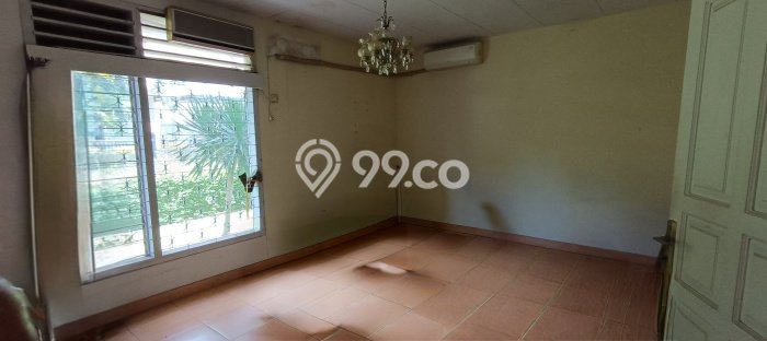 Siap Huni Hunian Elit 5 Kamar di Kebayoran Lama Dekat ke Mana Saja Siap Huni Hunian Elit 5 Kamar di Kebayoran Lama Dekat ke Mana Saja