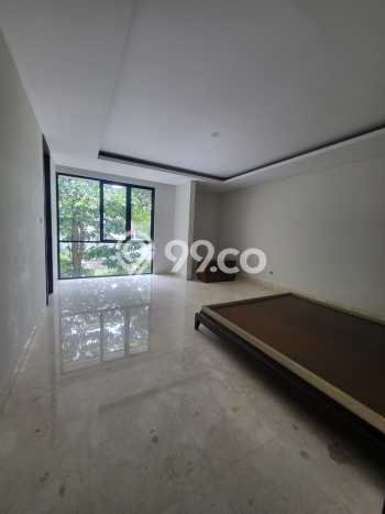 Rumah Elit Modern Tanpa Renovasi di Kemang Jakarta Selatan Rumah Elit Modern Tanpa Renovasi di Kemang Jakarta Selatan
