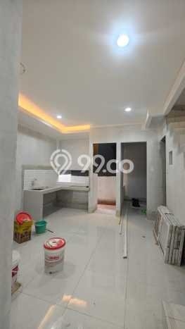 For Sale Hunian Rumah Nyaman 4 KT di Duri Kepa, Jakarta Barat For Sale Hunian Rumah Nyaman 4 KT di Duri Kepa, Jakarta Barat