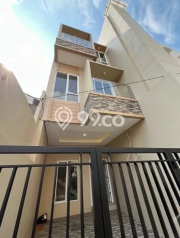 Dijual Rumah Luas Megah Dengan View Cantik di Green Ville, Jakarta Barat Dijual Rumah Luas Megah Dengan View Cantik di Green Ville, Jakarta Barat