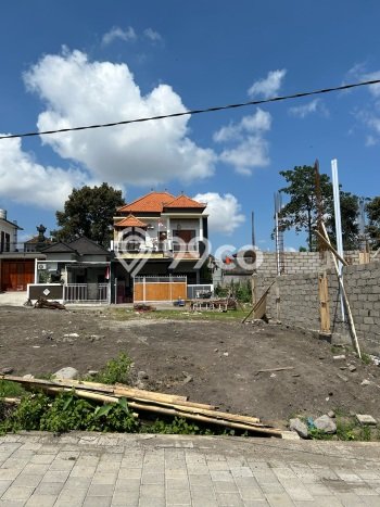 HARGA MENARIK! Tanah Kawasan Sempidi, Luas 600m², Lokasi Berkembang, Bebas Longsor HARGA MENARIK! Tanah Kawasan Sempidi, Luas 600m², Lokasi Berkembang, Bebas Longsor