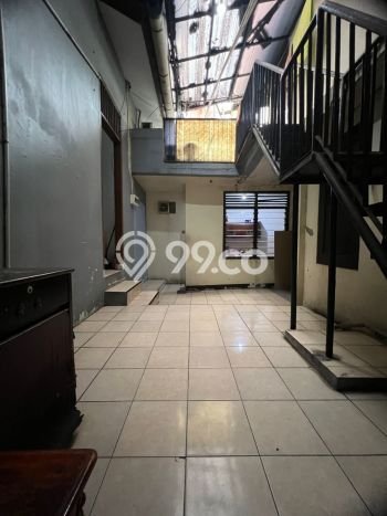 Kos-kosan Dijual di Kebon Kacang Jakarta Pusat Luas 160m2 Kos-kosan Dijual di Kebon Kacang Jakarta Pusat Luas 160m2