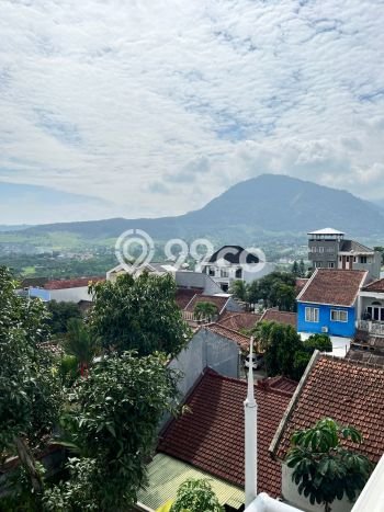 Rumah Minimalis 3 KT di Sentul City Bogor Semi Furnished Rumah Minimalis 3 KT di Sentul City Bogor Semi Furnished