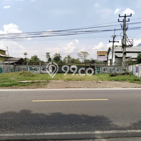 Gudang Strategis di , Luas 330m2m², Area Bisnis, Ramai Gudang Strategis di , Luas 330m2m², Area Bisnis, Ramai