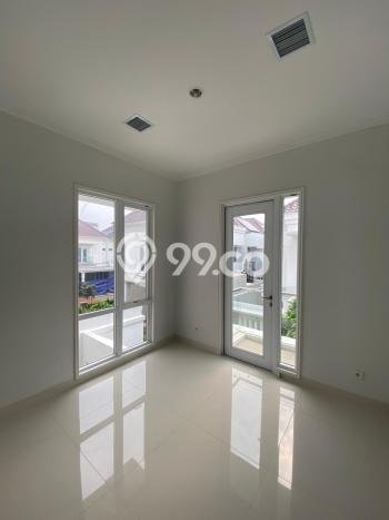 Ready to Use! Premium House LT 150m2 Desain Modern di Gading Serpong Ready to Use! Premium House LT 150m2 Desain Modern di Gading Serpong