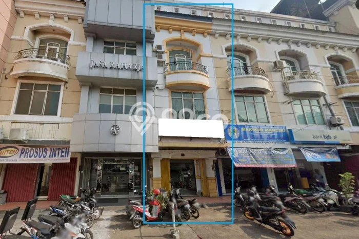Area Strategis! Disewakan Ruko Lokasi Duren Sawit, Jakarta Timur Cocok untuk Bisnis Area Strategis! Disewakan Ruko Lokasi Duren Sawit, Jakarta Timur Cocok untuk Bisnis