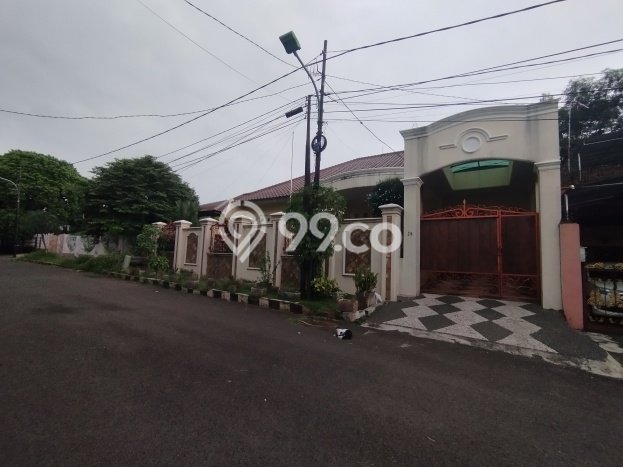 Hunian Mewah Siap Huni LT 515m2 di Duren Sawit, Jakarta Timur Hunian Mewah Siap Huni LT 515m2 di Duren Sawit, Jakarta Timur