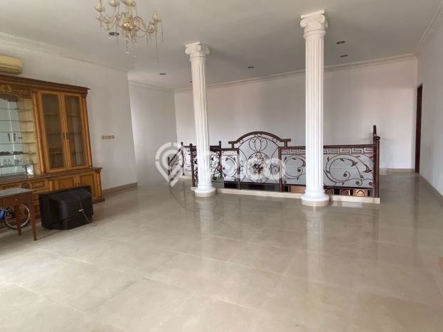Siap Huni Rumah Mewah 5 Kamar di Makasar Dekat ke Mana Pun Siap Huni Rumah Mewah 5 Kamar di Makasar Dekat ke Mana Pun