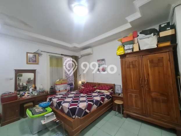 HUNIAN BERKELAS! Rumah Exclusive Duren Sawit, Jakarta Timur, LT 150m2m² LB 300m2m² HUNIAN BERKELAS! Rumah Exclusive Duren Sawit, Jakarta Timur, LT 150m2m² LB 300m2m²