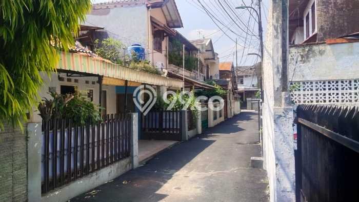 For Sale! Luxury House LT 151m2 Desain Elegan di Rawamangun For Sale! Luxury House LT 151m2 Desain Elegan di Rawamangun