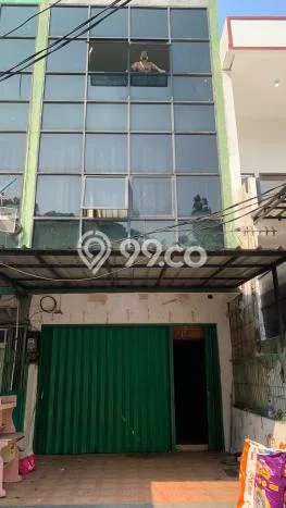 Disewakan Ruko di Kawasan Ramai Rawamangun Luas 240m2 Disewakan Ruko di Kawasan Ramai Rawamangun Luas 240m2