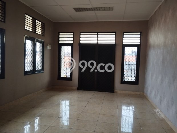 Dijual Rumah Luas Elegan Dengan View Cantik di Rawamangun, Jakarta Timur Dijual Rumah Luas Elegan Dengan View Cantik di Rawamangun, Jakarta Timur
