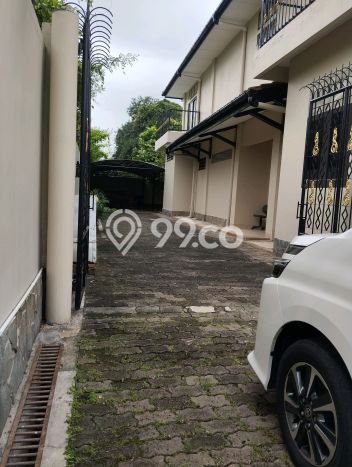 Dijual Rumah Luas Elegan Dengan View Cantik di Rawamangun, Jakarta Timur Dijual Rumah Luas Elegan Dengan View Cantik di Rawamangun, Jakarta Timur