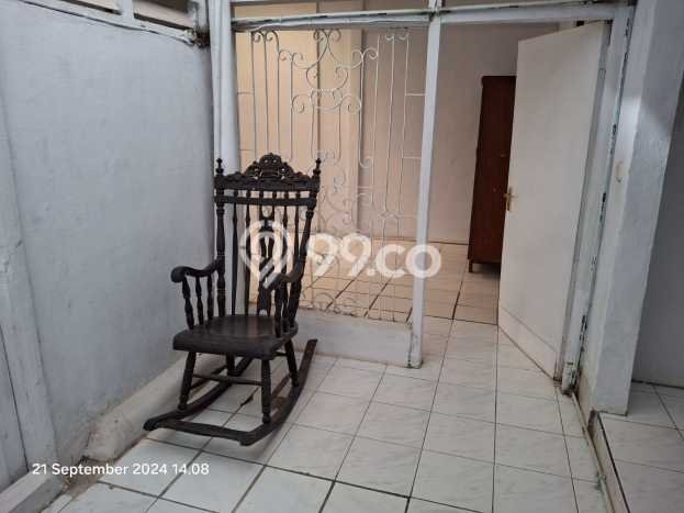 Rumah Lingkungan Asri di Duren Sawit, Jakarta Timur, LT 112m2m² LB 150m2m² Rumah Lingkungan Asri di Duren Sawit, Jakarta Timur, LT 112m2m² LB 150m2m²
