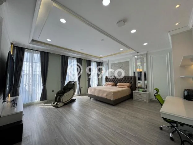 Ready to Use! Luxury House LT 391m2 Desain Modern di Alam Sutera Ready to Use! Luxury House LT 391m2 Desain Modern di Alam Sutera