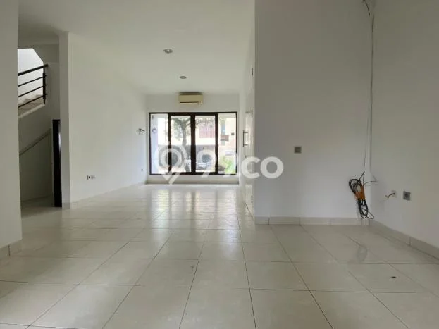 Rumah Luxury Modern Tanpa Renovasi di Gading Serpong Tangerang Rumah Luxury Modern Tanpa Renovasi di Gading Serpong Tangerang