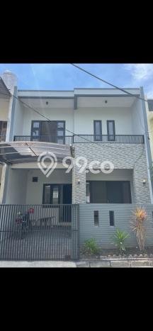 Dijual Rumah Modern 4 KT di Pakuwon City, Surabaya Dijual Rumah Modern 4 KT di Pakuwon City, Surabaya