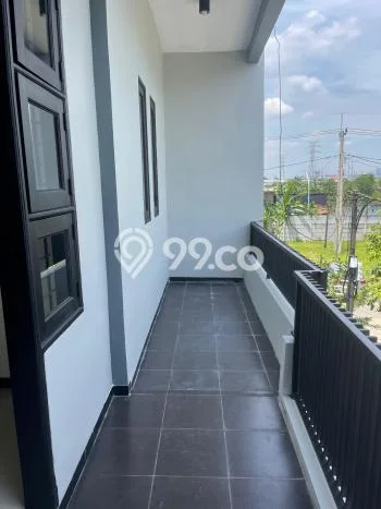 Dijual Rumah Modern 4 KT di Pakuwon City, Surabaya Dijual Rumah Modern 4 KT di Pakuwon City, Surabaya