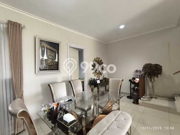 Jual Rumah Mewah Elegan Dengan View Cantik di Summarecon Bekasi, Bekasi Jual Rumah Mewah Elegan Dengan View Cantik di Summarecon Bekasi, Bekasi
